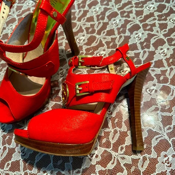 Michael Kors heels - Picture 2 of 13